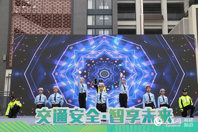 衶꡷ Jz