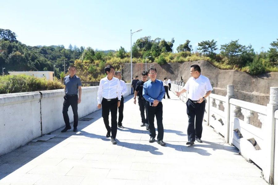 劉琳一行在明溪縣調(diào)研。福建省水利廳供圖