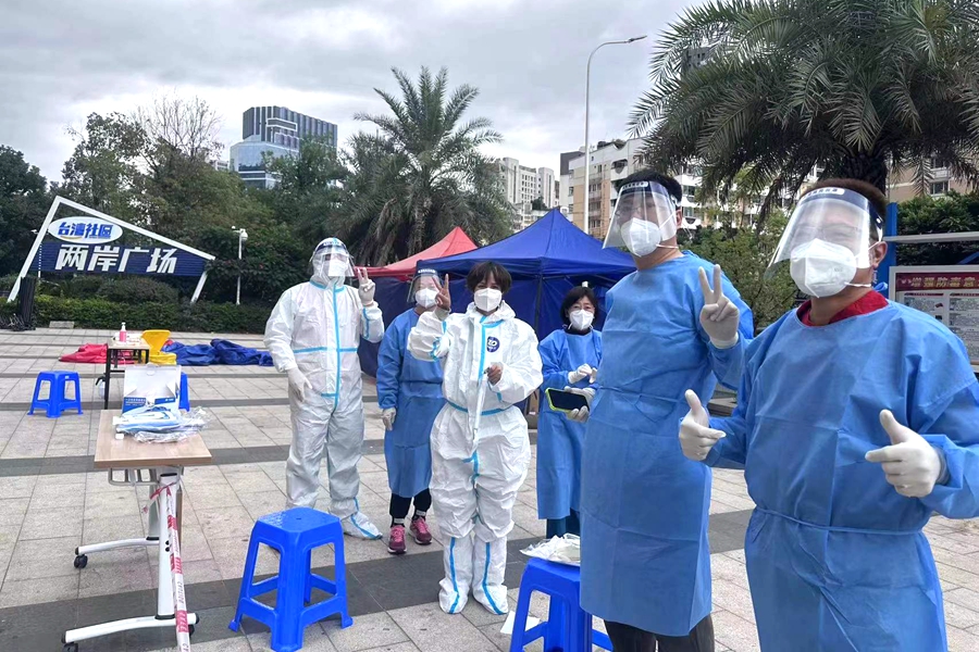 臺青們組成了防疫青年志愿服務(wù)隊。鄒賢攝