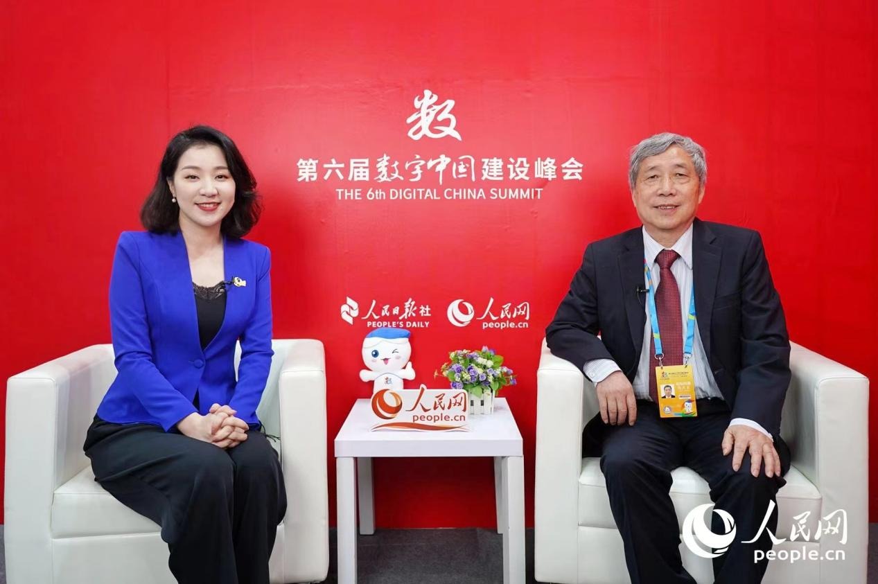 陳光巨接受人民網(wǎng)專訪。人民網(wǎng) 蘭志飛攝