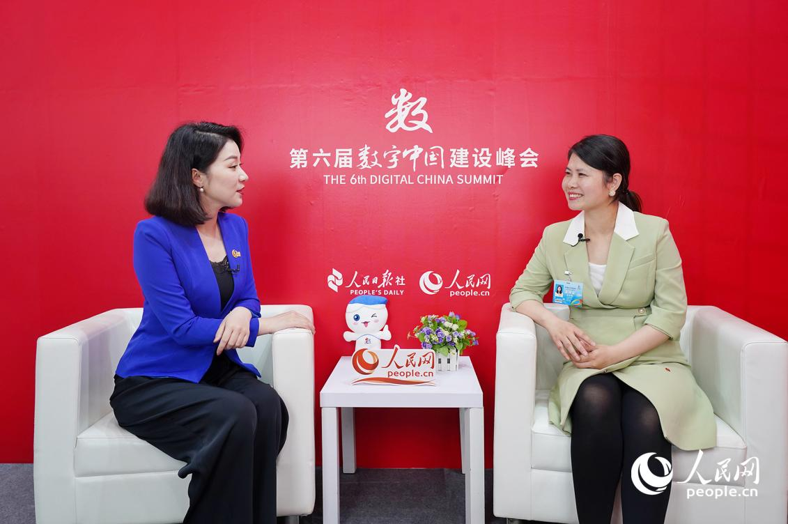 徐春梅接受人民網(wǎng)專訪。人民網(wǎng) 蘭志飛攝