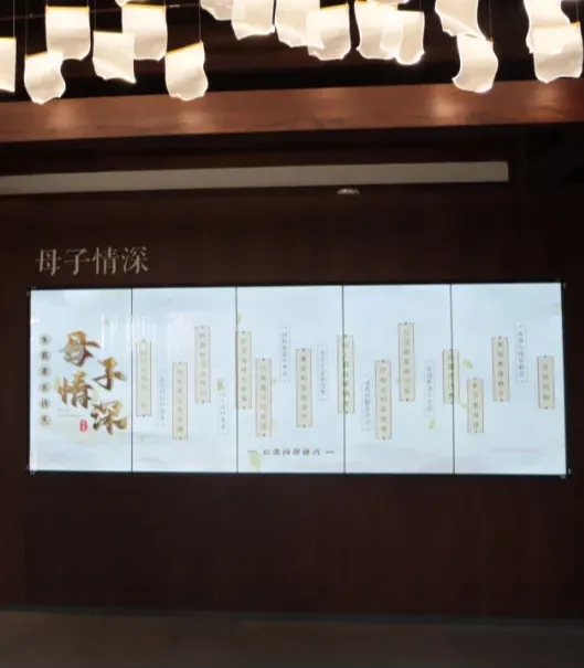 寒泉精舍。一座傳承經(jīng)典的研學(xué)品讀閣，通過(guò)沉浸式體驗(yàn)、虛擬人物、AIGC數(shù)字人等手段，還原朱熹為母守孝時(shí)的生活場(chǎng)景。