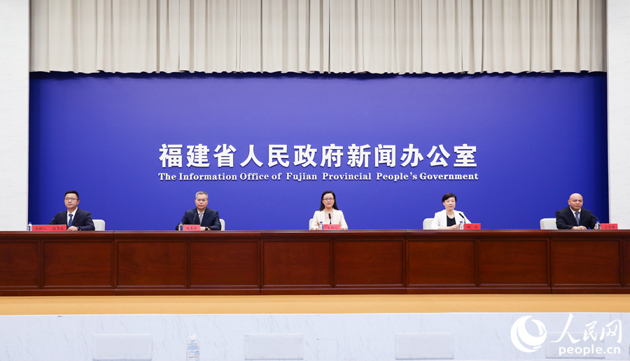2024金磚國家新工業(yè)革命伙伴關(guān)系論壇新聞發(fā)布會現(xiàn)場。人民網(wǎng)記者 焦艷攝