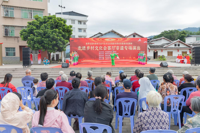 走進鄉(xiāng)村文化會客廳非遺專場演出東肖鎮(zhèn)鄧厝村專場