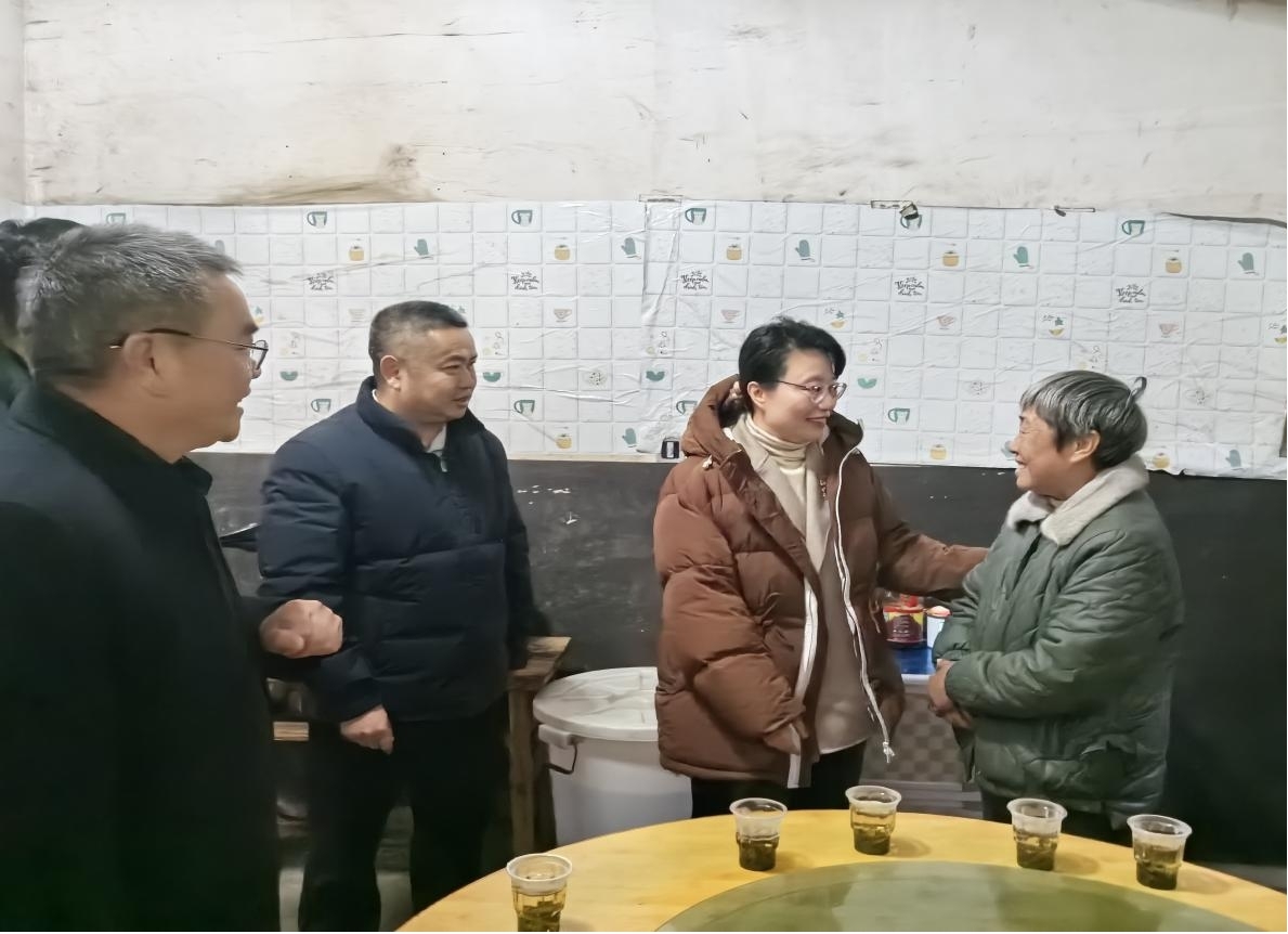 深入一線開展調(diào)研慰問活動。共青團壽寧縣委供圖