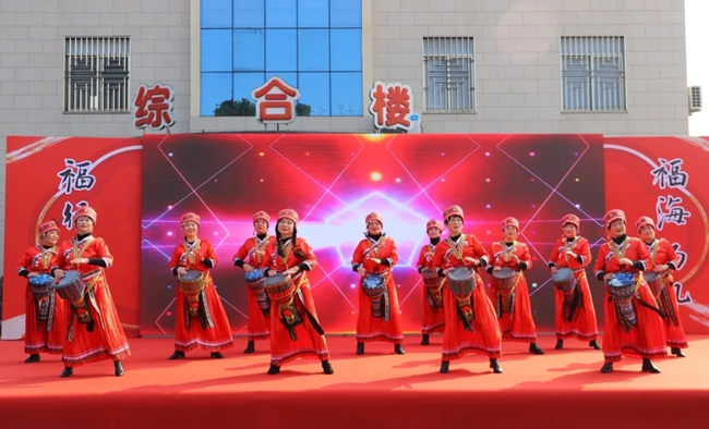 現(xiàn)場表演