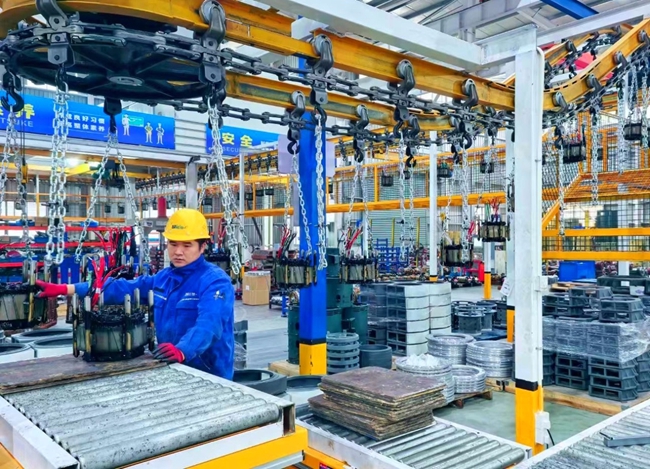 福建銓一電源科技有限公司生產(chǎn)無(wú)刷交流發(fā)電機(jī)現(xiàn)場(chǎng)