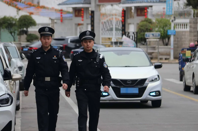 詔安縣公安局民警開展定點(diǎn)執(zhí)勤