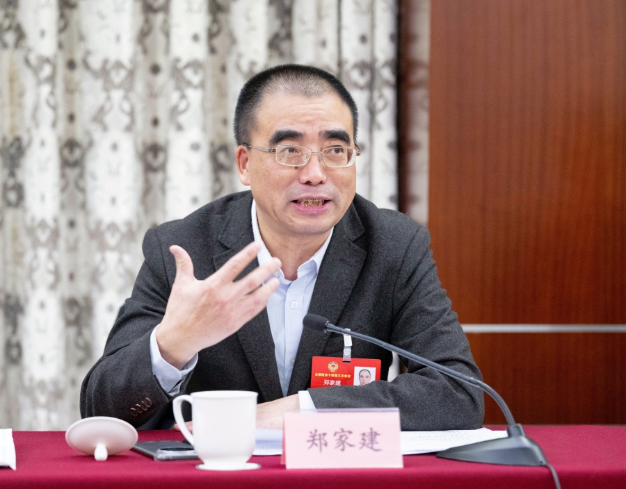全國(guó)政協(xié)委員、民進(jìn)福建省委會(huì)副主委、福建師范大學(xué)校長(zhǎng)鄭家建。受訪者供圖