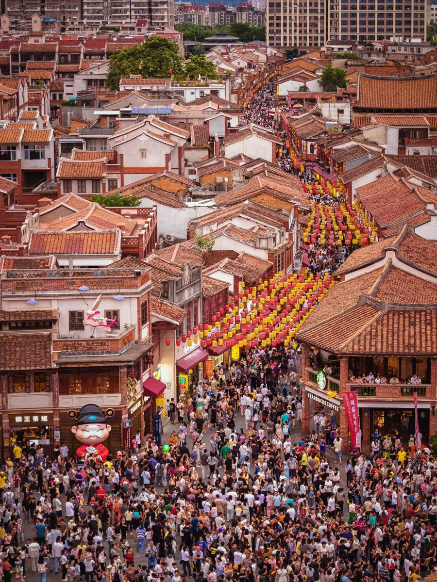 喧鬧繁華的漳州古城。漳州市文化和旅游局供圖