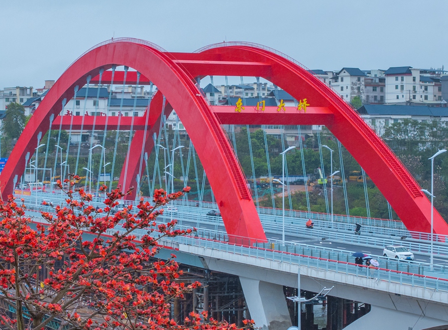 東門(mén)大橋。肖韓攝