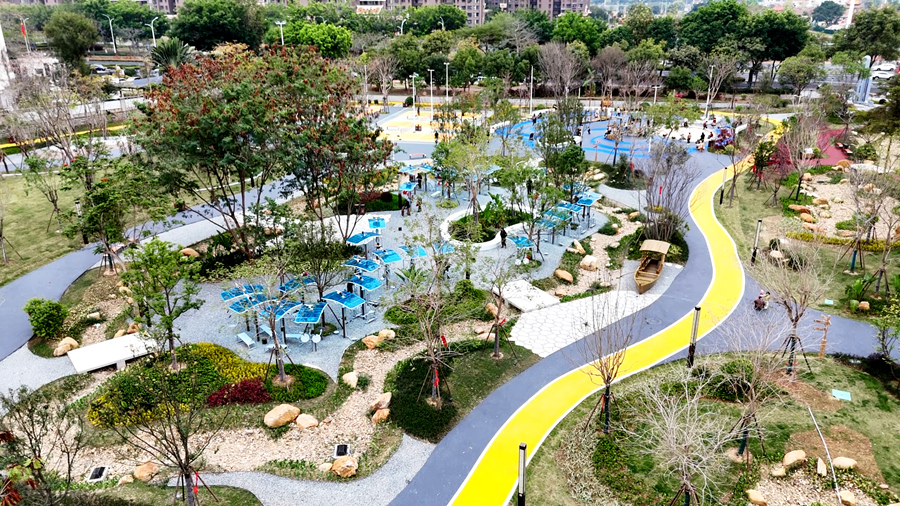 毗鄰龍文區(qū)政府所在地的海綿公園建成投用。龍文區(qū)融媒體中心供圖