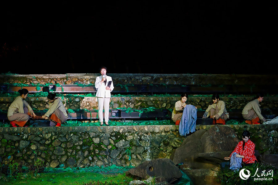 閩北蘇區(qū)婦女擔(dān)架隊(duì)、洗衣隊(duì)隊(duì)員后代張珍秀。人民網(wǎng) 李唯一攝