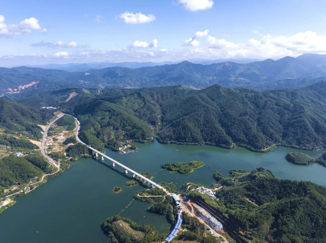 庫區(qū)風(fēng)景