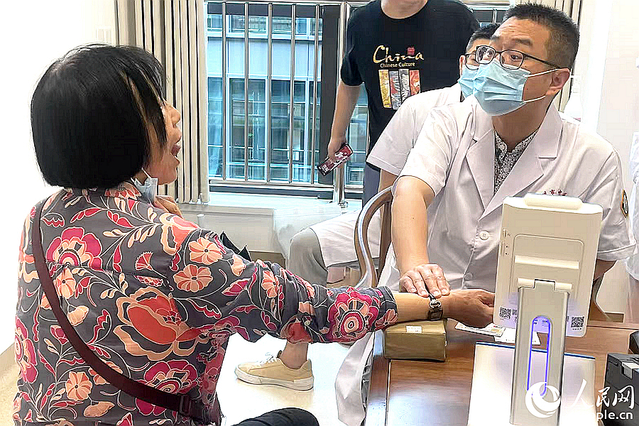 柔性引進(jìn)專家?guī)Ы炭丛\。人民網(wǎng)記者 林盈攝
