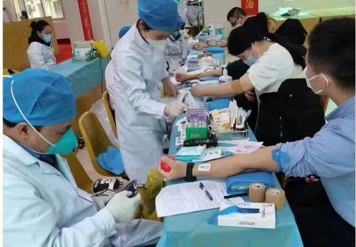 達(dá)利食品集團(tuán)員工參加公益獻(xiàn)血