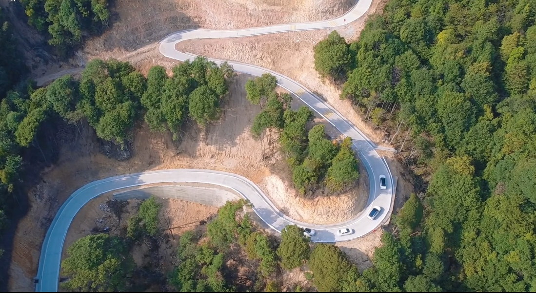 新羅區(qū)大池鎮(zhèn)秀東村天池塘道路水毀修復(fù)工程