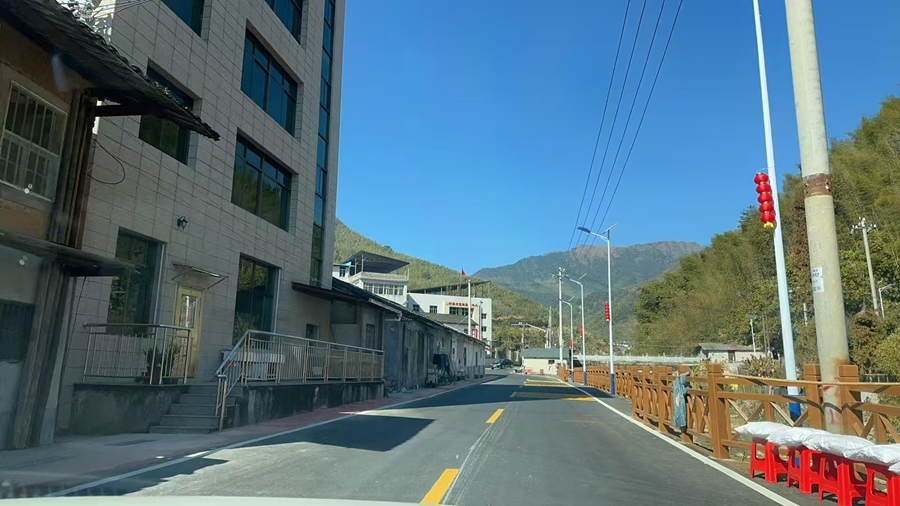 新羅區(qū)江山鎮(zhèn)村美村村道水毀修復(fù)工程 （村美路口至民宿段）