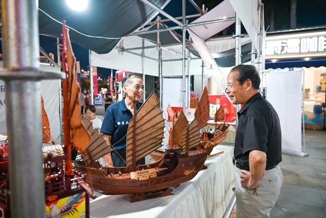 “非遺工坊集群”展示區(qū)
