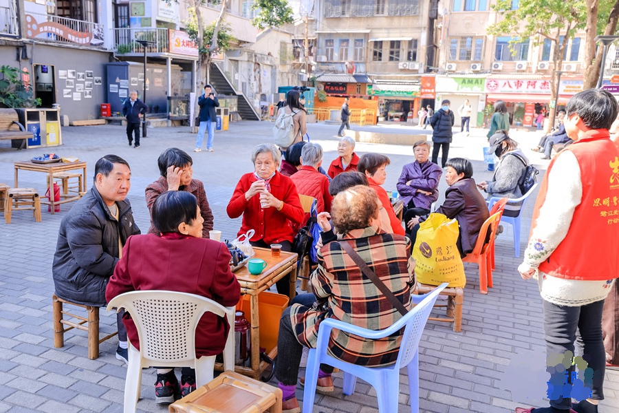 思明區(qū)大同社區(qū)老劇場文化公園成為市民修養(yǎng)身心的好去處。思明區(qū)融媒體中心供圖