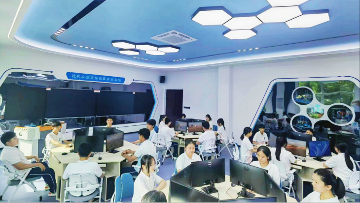 龍巖市農(nóng)業(yè)學(xué)?，F(xiàn)代農(nóng)業(yè)虛擬仿真實(shí)訓(xùn)室