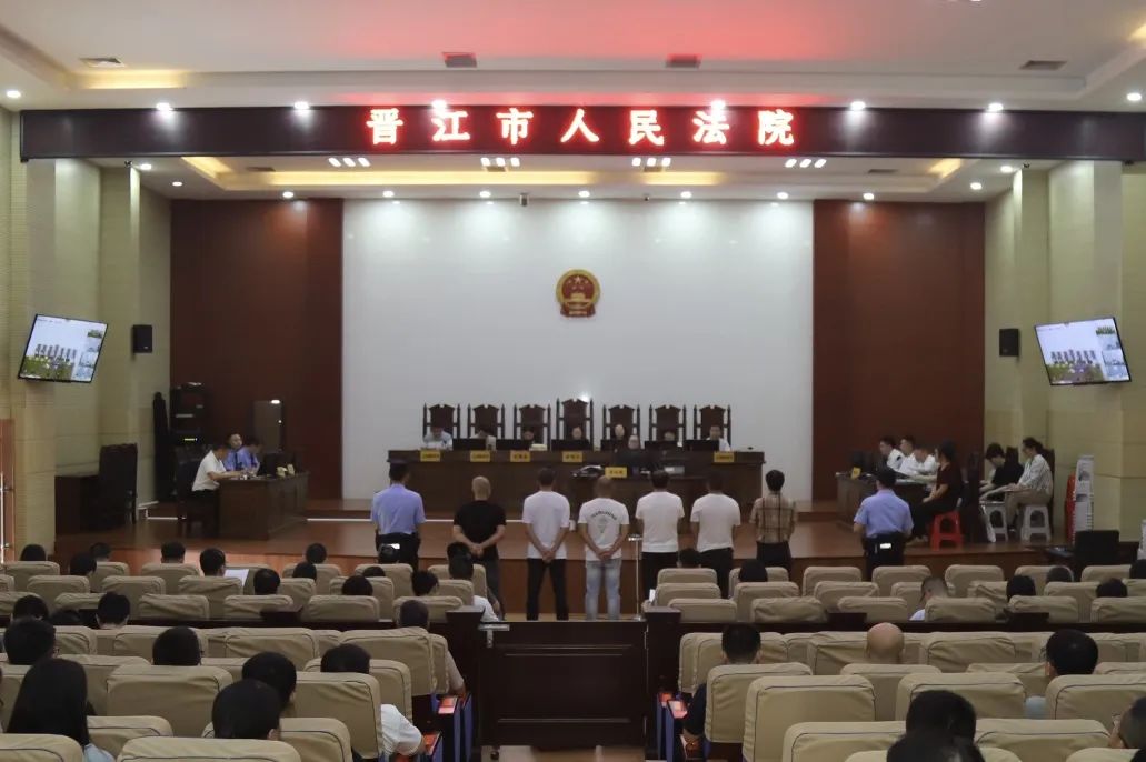 庭審觀摩現(xiàn)場
