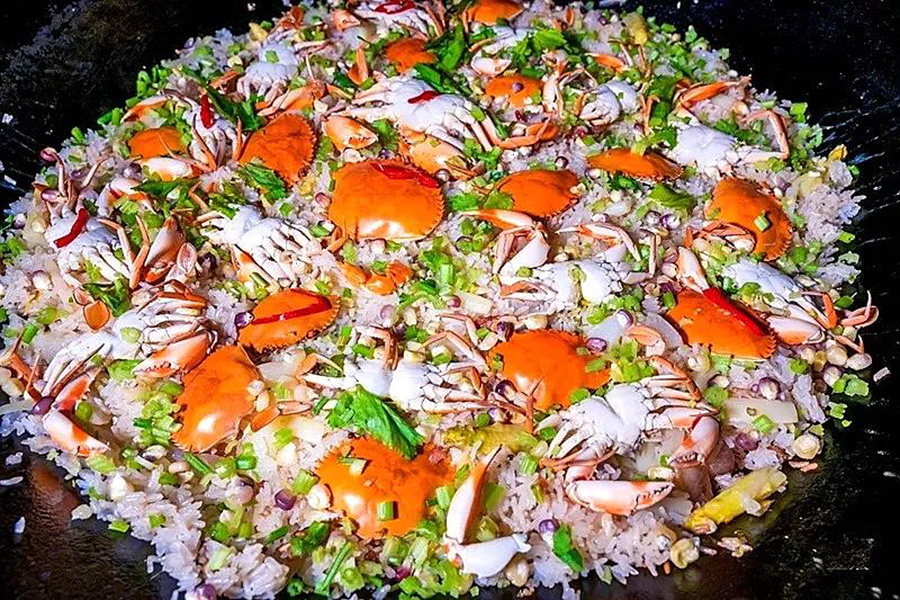 螃蟹飯。云霄縣融媒體中心供圖