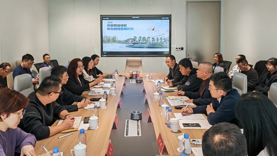 泉州市委網(wǎng)信辦針對(duì)企業(yè)痛點(diǎn)難點(diǎn)，指導(dǎo)安踏、九牧等重點(diǎn)企業(yè)建立“應(yīng)對(duì)網(wǎng)絡(luò)侵權(quán)信息協(xié)同工作機(jī)制”。