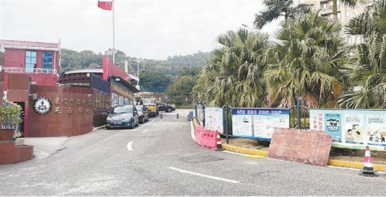 改造前：蓮岳學(xué)校門口。林銘鴻攝